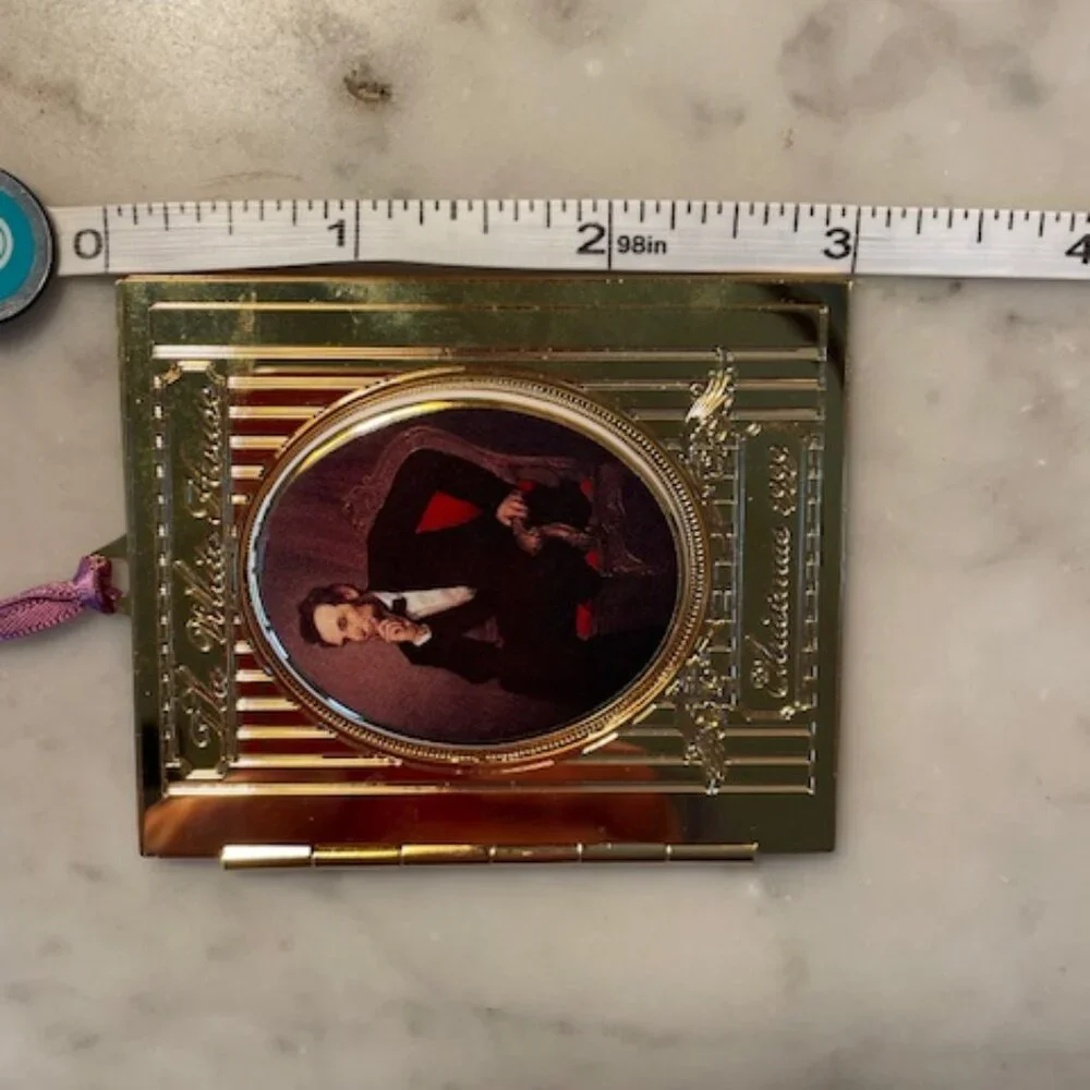 1999 White House Christmas Ornament President Abraham Lincoln's Portrait